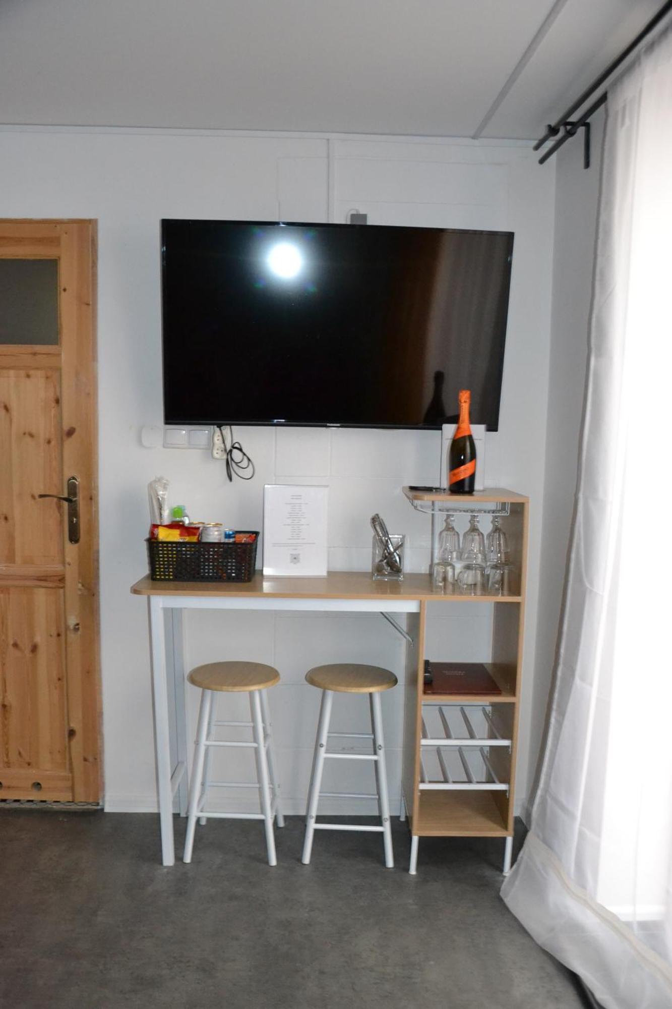 Flores Apartament คาโตวีตเซ ภายนอก รูปภาพ