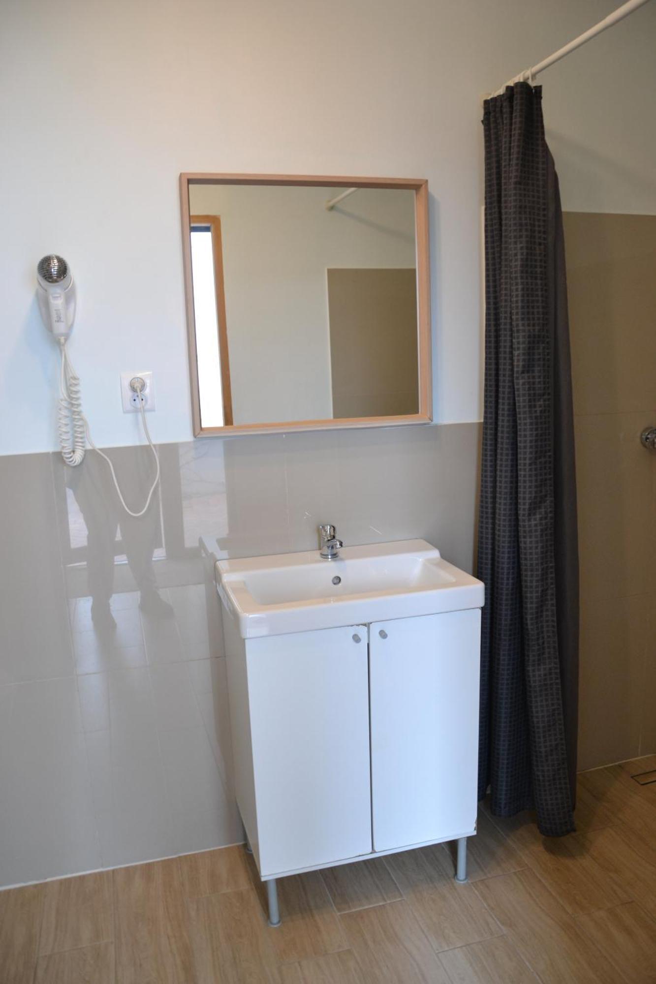 Flores Apartament คาโตวีตเซ ภายนอก รูปภาพ